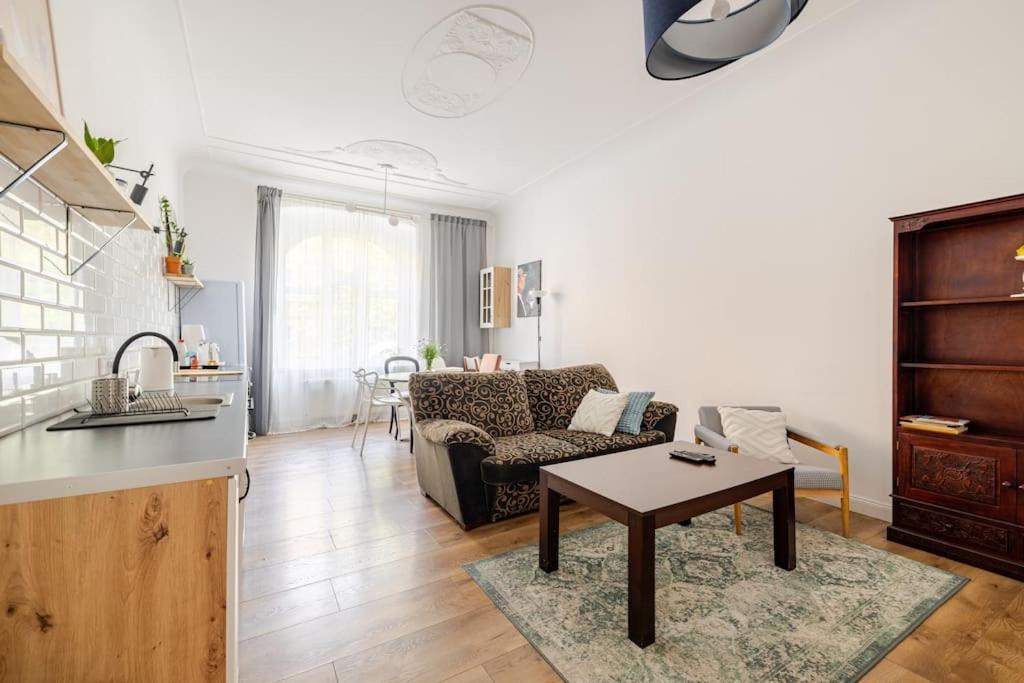 Apartament Rozeta Centrum 6Os レグニツァ エクステリア 写真